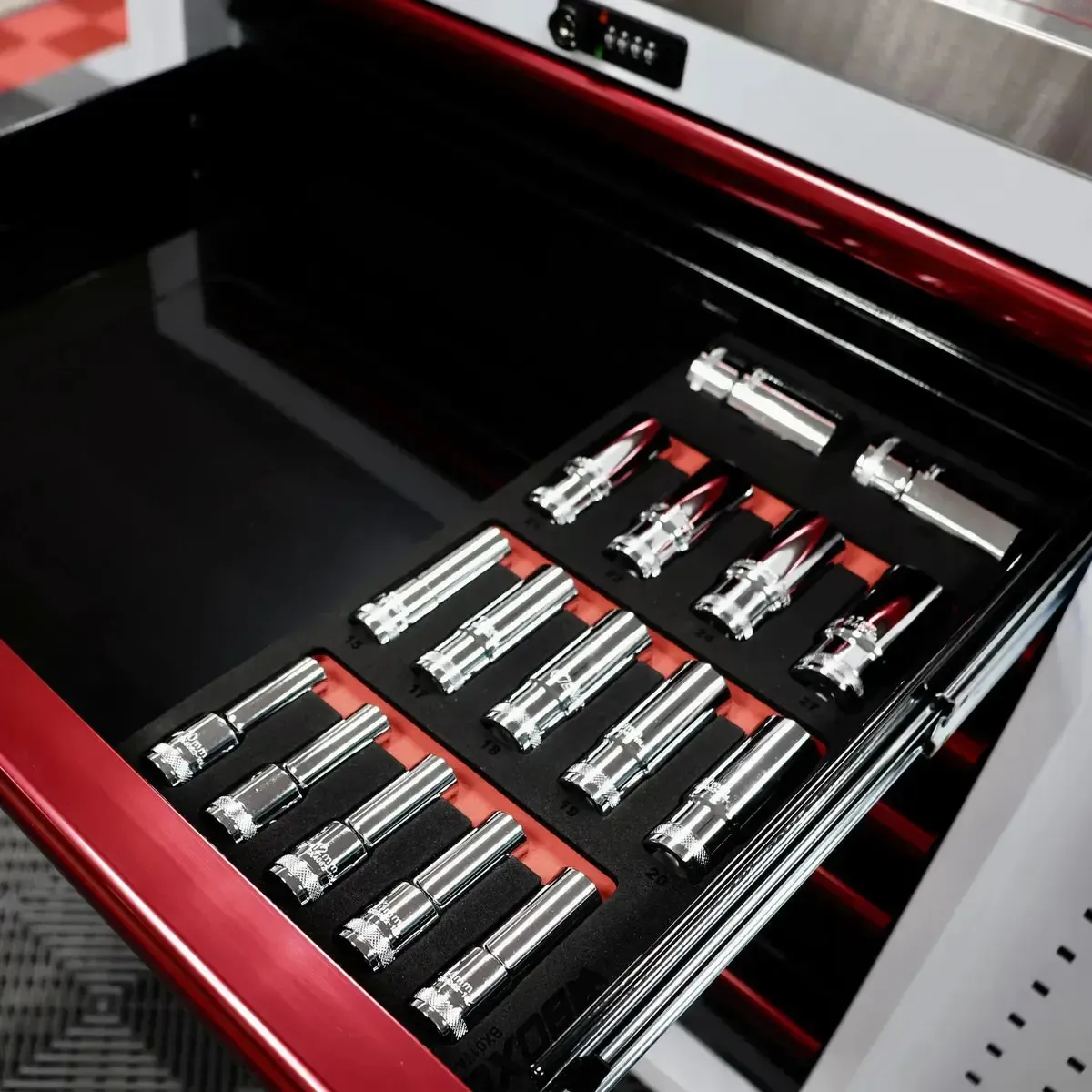 16-Piece 1/2" Drive Metric 6-Point Deep Socket Set | 1/3 Drawer EVA Foam - Image 3