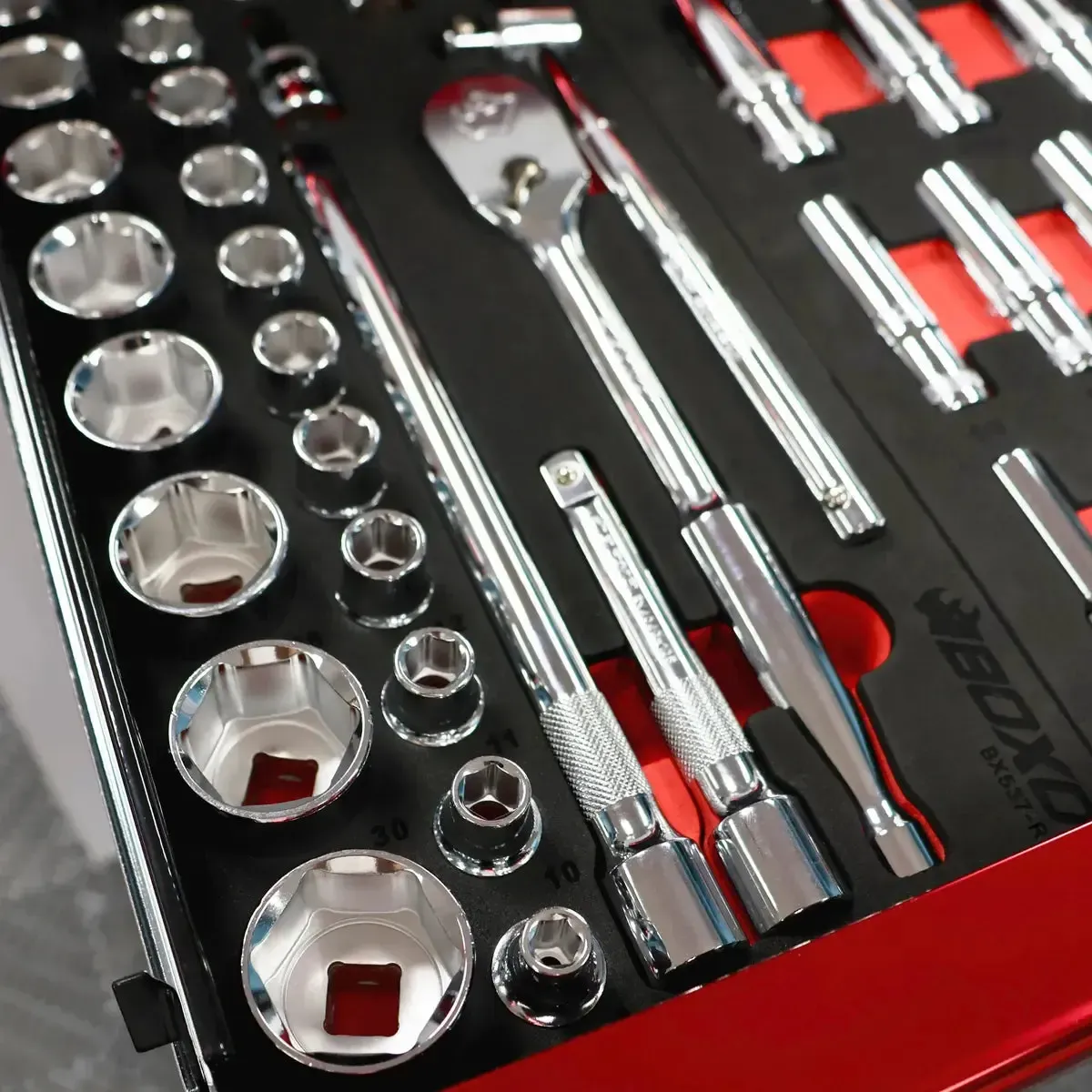 29-Piece 1/2" Drive 6-Point Metric Socket Set | 1/3 Drawer EVA Foam - Image 4
