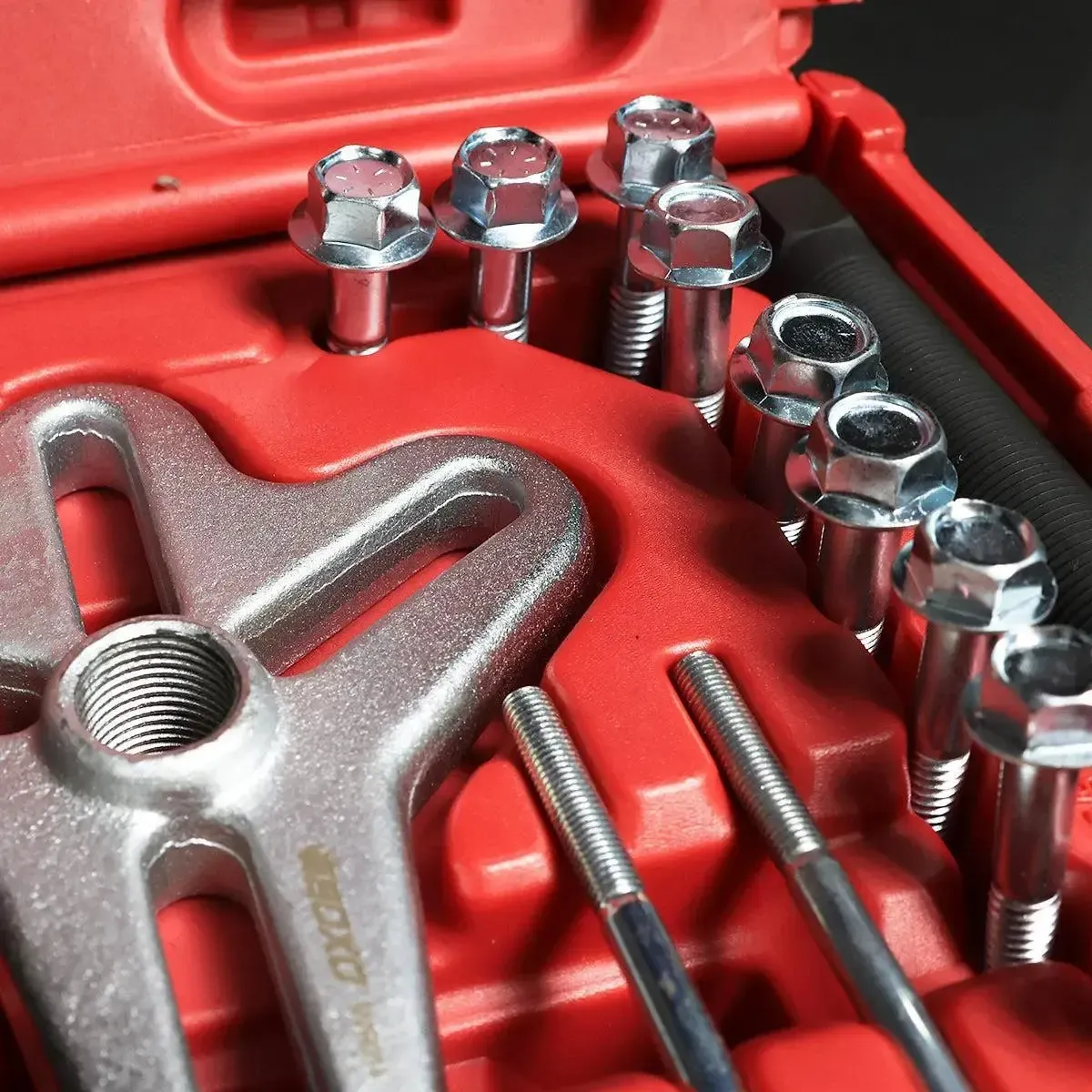 37-Piece Universal Flange Puller Set - Image 6