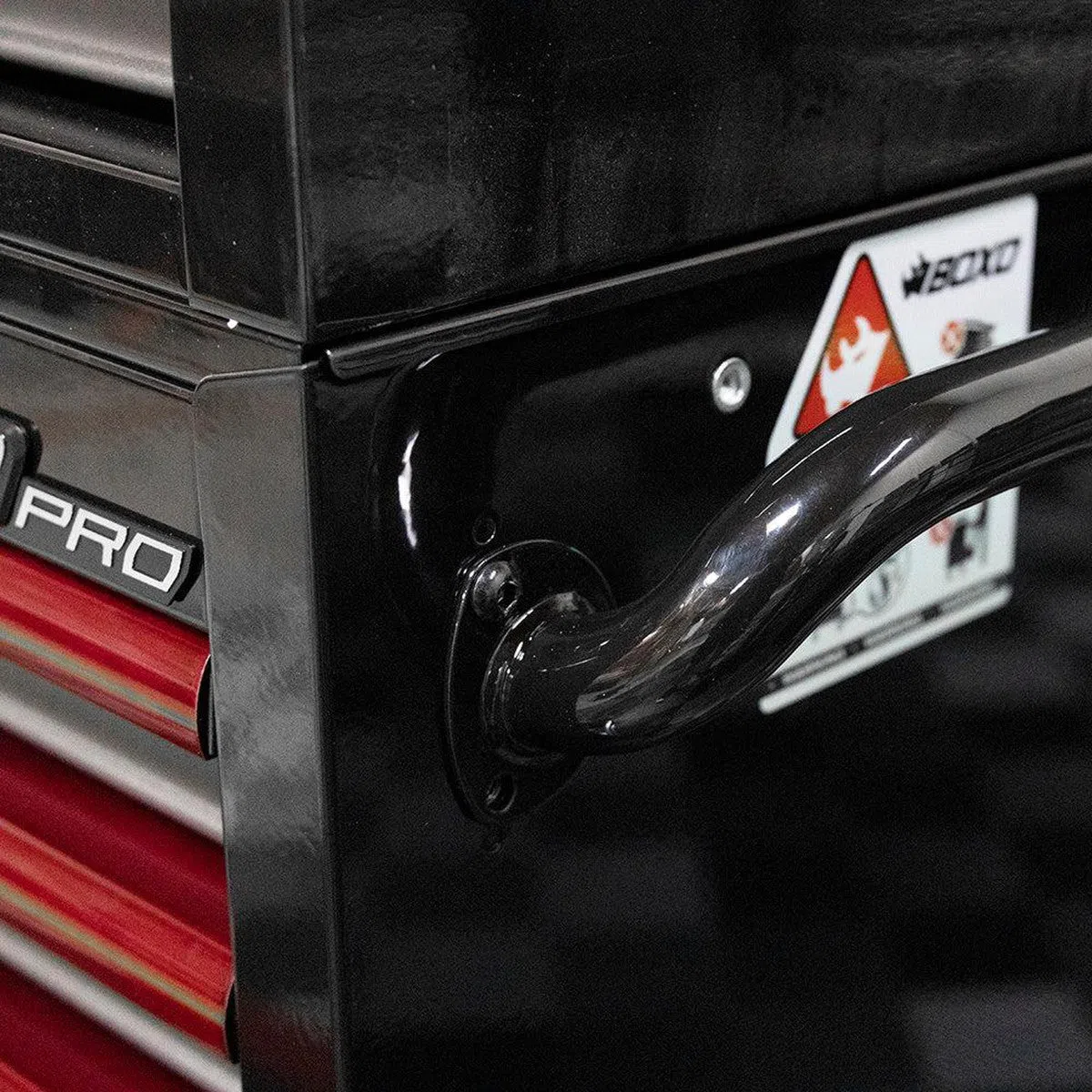 Pro Series | 26" 11-Drawer Rolling Tool Box | Black and Blue - Image 4